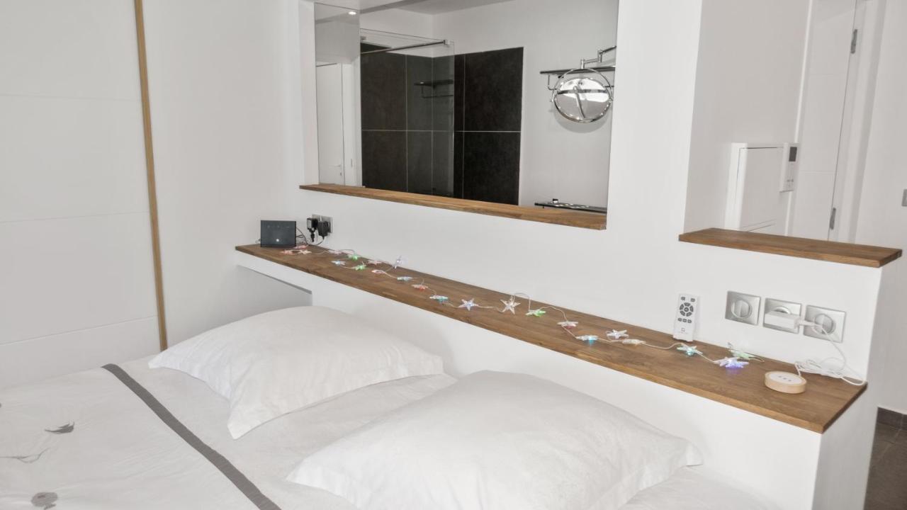 Official Page "Residence Bleu Marine" - Sea View Apartments & Studios - Saint-Martin French Side Grand Case Oda fotoğraf